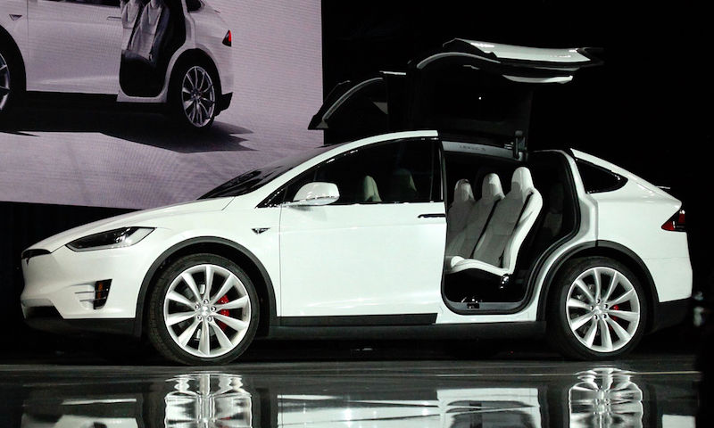 Tesla Model X. By <a href="//commons.wikimedia.org/wiki/File:Tesla_Model_X_vin0002.jpg" title="File:Tesla Model X vin0002.jpg">Tesla Model X vin0002.jpg</a>: Steve Jurvetsonderivative work: <a href="//commons.wikimedia.org/wiki/User:Mariordo" title="User:Mariordo">Mariordo</a> - This file was derived from &nbsp;<a href="//commons.wikimedia.org/wiki/File:Tesla_Model_X_vin0002.jpg" title="File:Tesla Model X vin0002.jpg">Tesla Model X vin0002.jpg</a>:&nbsp;<a href="//commons.wikimedia.org/wiki/File:Tesla_Model_X_vin0002.jpg" class="image"></a>, <a href="http://creativecommons.org/licenses/by/2.0" title="Creative Commons Attribution 2.0">CC BY 2.0</a>, https://commons.wikimedia.org/w/index.php?curid=44050985